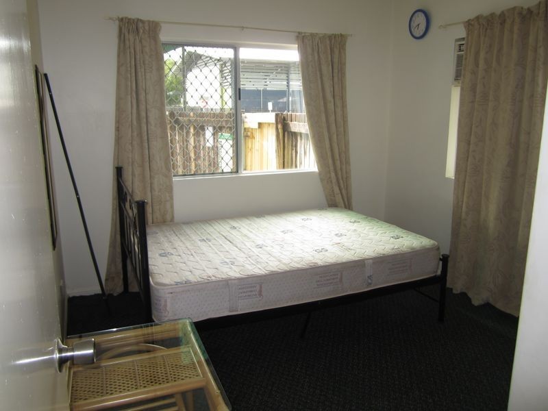 1/12 Mayers Street, Manunda QLD 4870