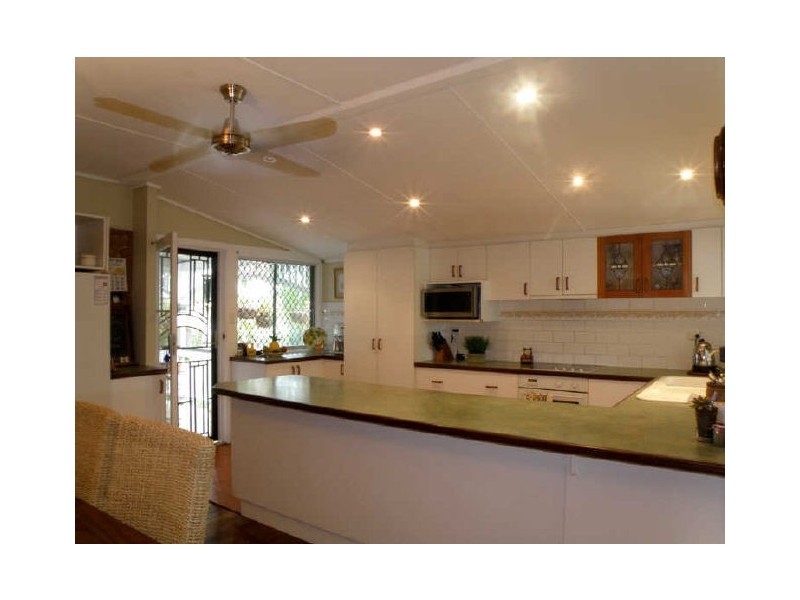 6 Cassia Street, Edge Hill QLD 4870