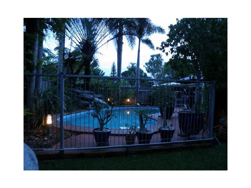 6 Cassia Street, Edge Hill QLD 4870