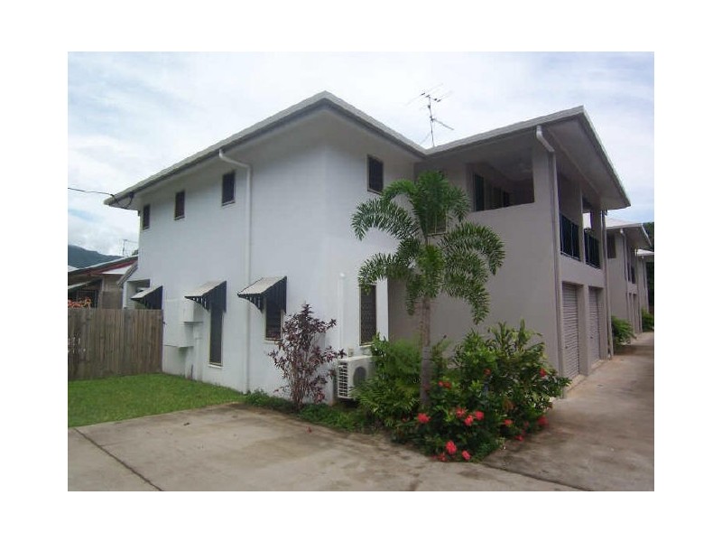 1/12 Old Smithfield Road, Freshwater QLD 4870