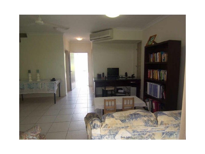 1/12 Old Smithfield Road, Freshwater QLD 4870