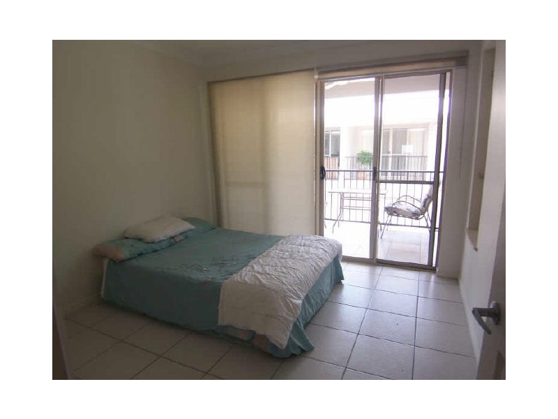 1/12 Old Smithfield Road, Freshwater QLD 4870