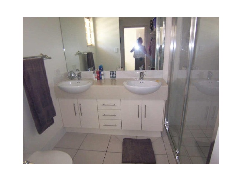 1/12 Old Smithfield Road, Freshwater QLD 4870