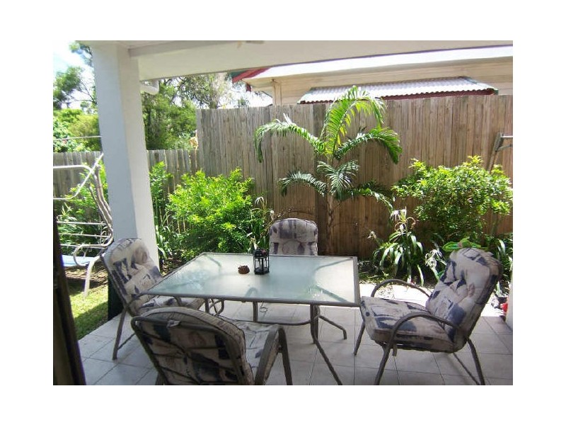 1/12 Old Smithfield Road, Freshwater QLD 4870