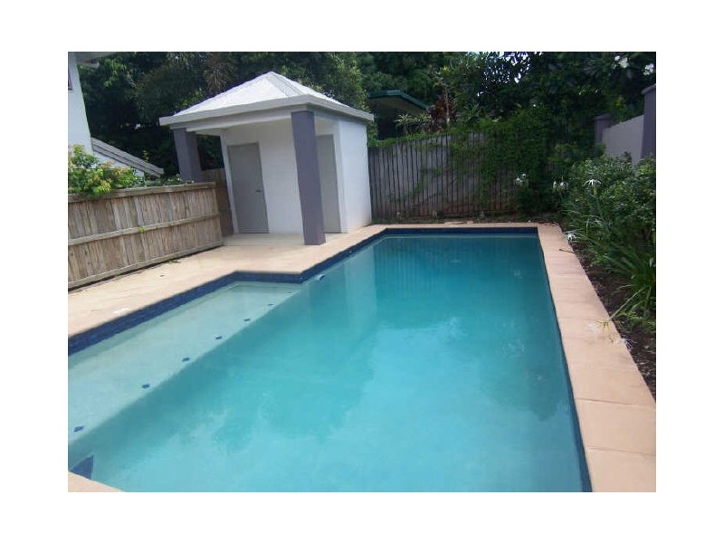 1/12 Old Smithfield Road, Freshwater QLD 4870