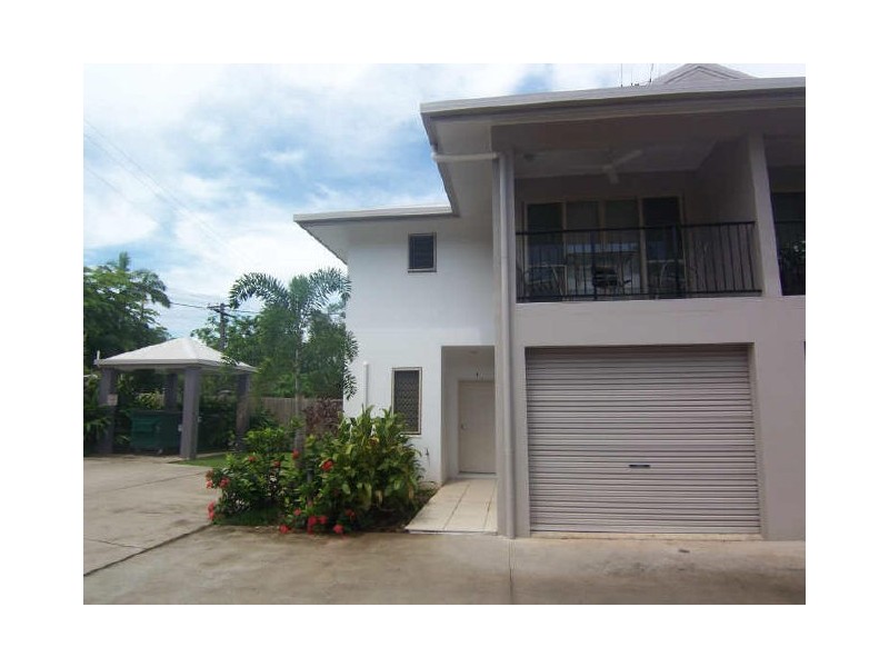 1/12 Old Smithfield Road, Freshwater QLD 4870