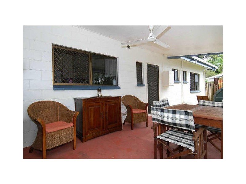 5 Beatrice Street, Mooroobool QLD 4870