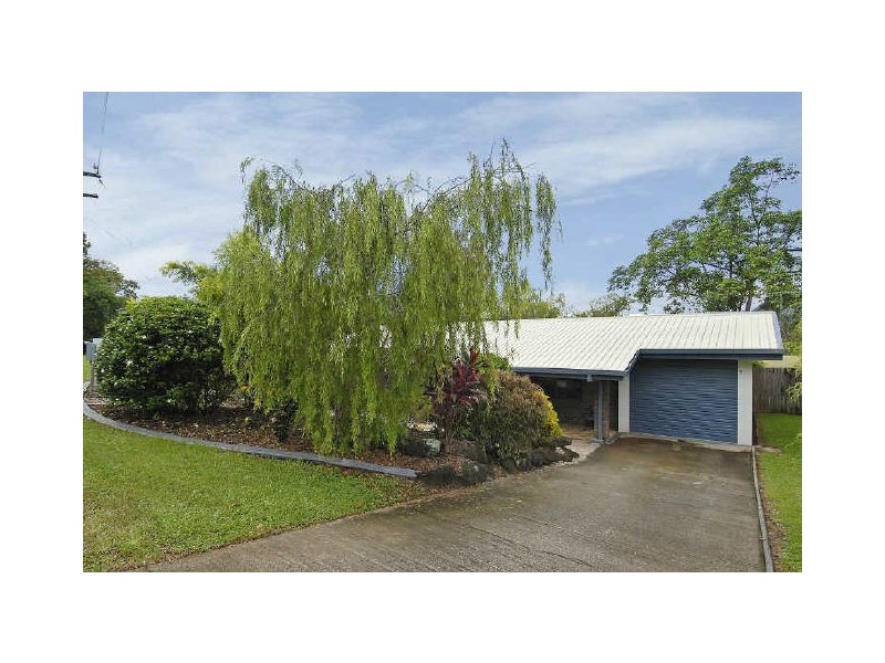 5 Beatrice Street, Mooroobool QLD 4870
