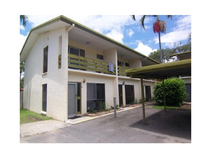 2/5 Pioneer Street, Manoora QLD 4870