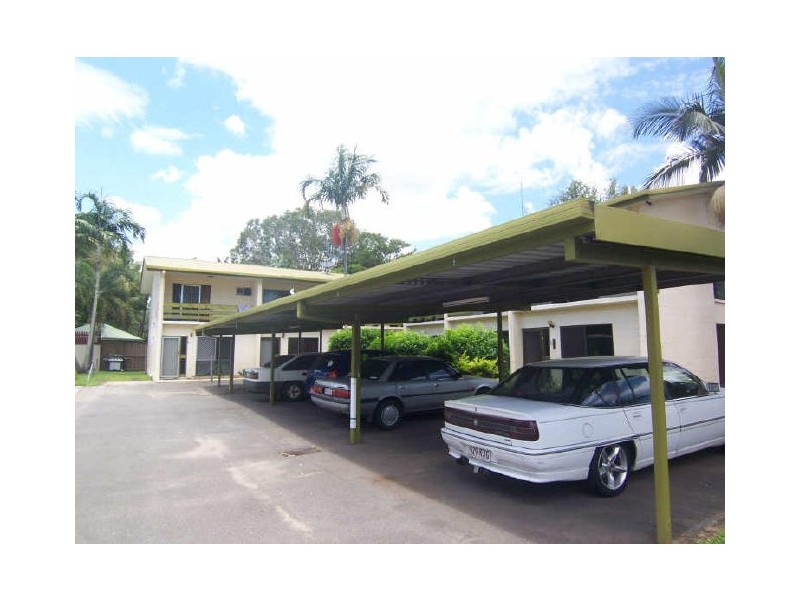 2/5 Pioneer Street, Manoora QLD 4870