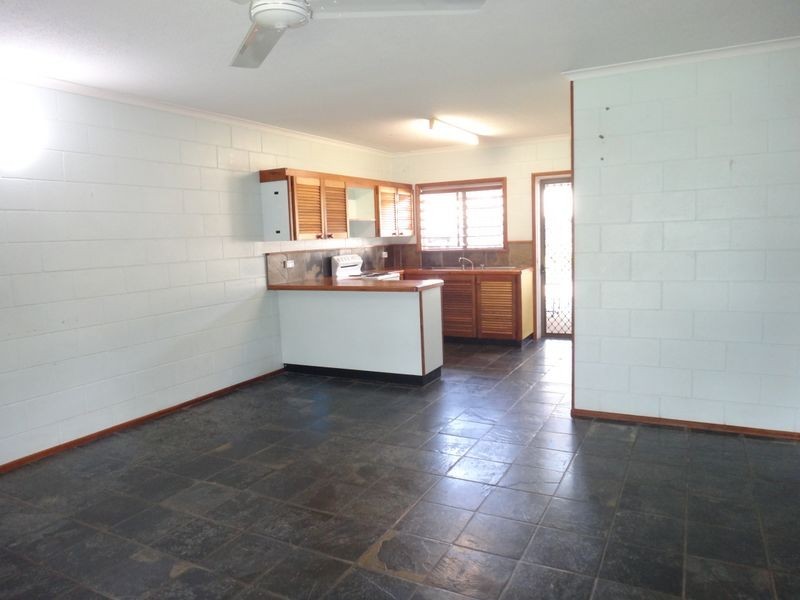 2/43 Mazlin Street, Edge Hill QLD 4870