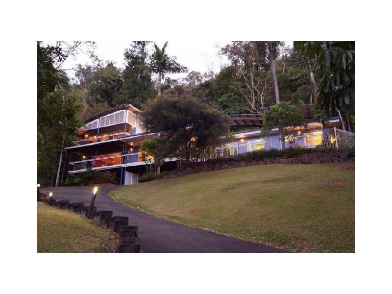 17 Sun Street, Brinsmead QLD 4870