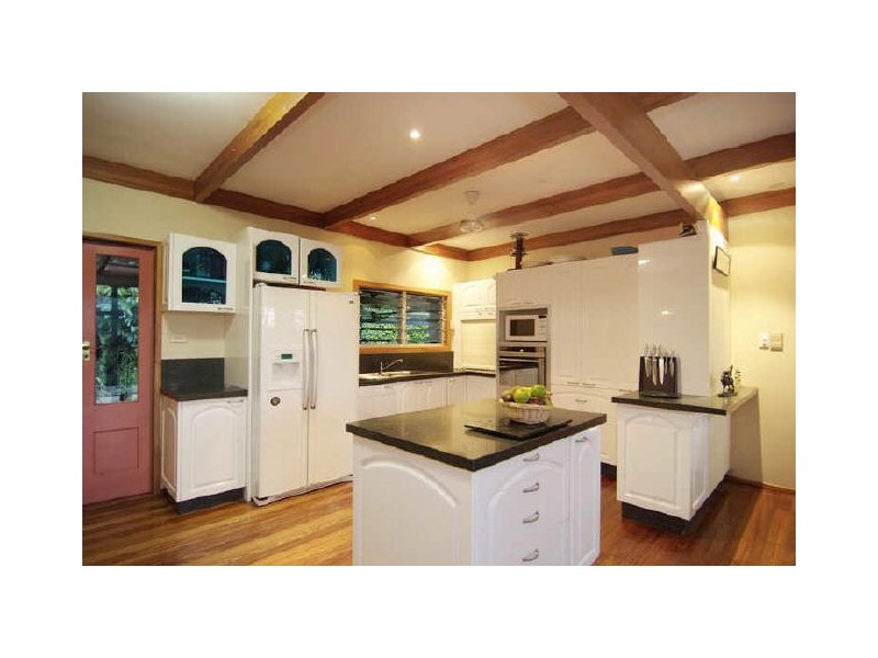 17 Sun Street, Brinsmead QLD 4870