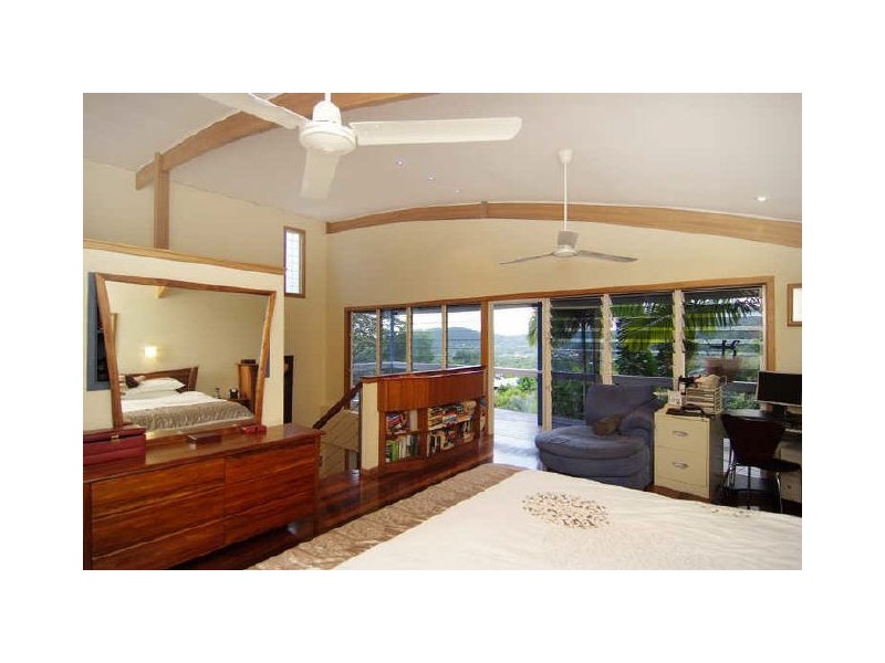 17 Sun Street, Brinsmead QLD 4870