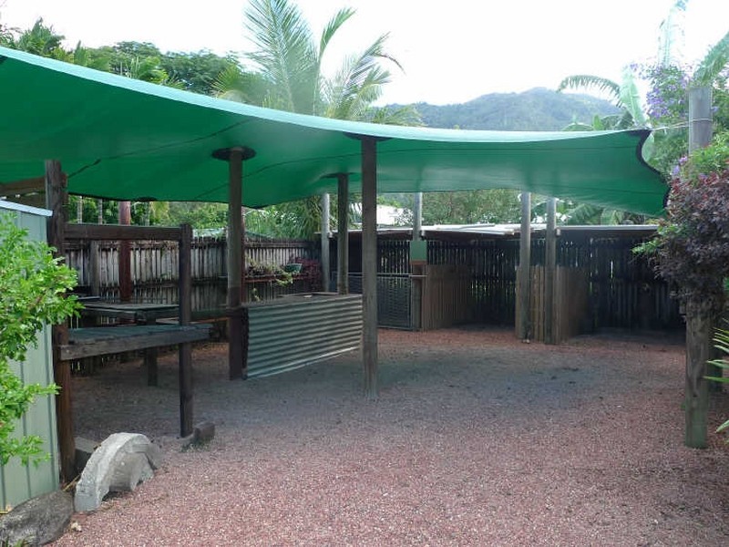 9 Witney Street, Manoora QLD 4870