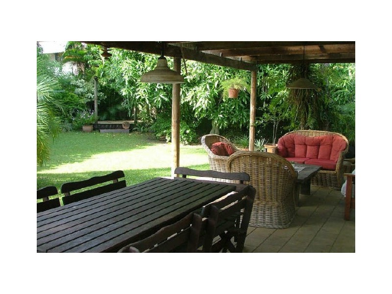 5 Lennon Street, Westcourt QLD 4870