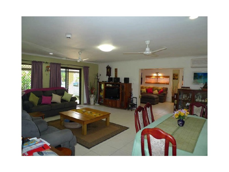 24 Fishburn Street, Bentley Park QLD 4869