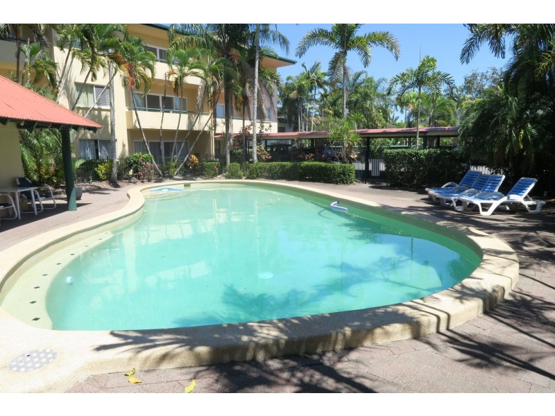 214/191 Mcleod Street, Cairns North QLD 4870