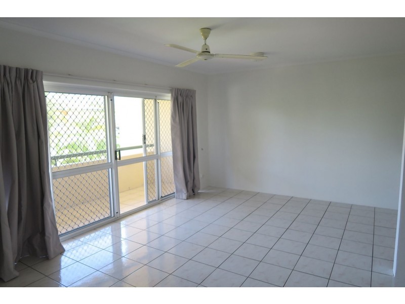 214/191 Mcleod Street, Cairns North QLD 4870
