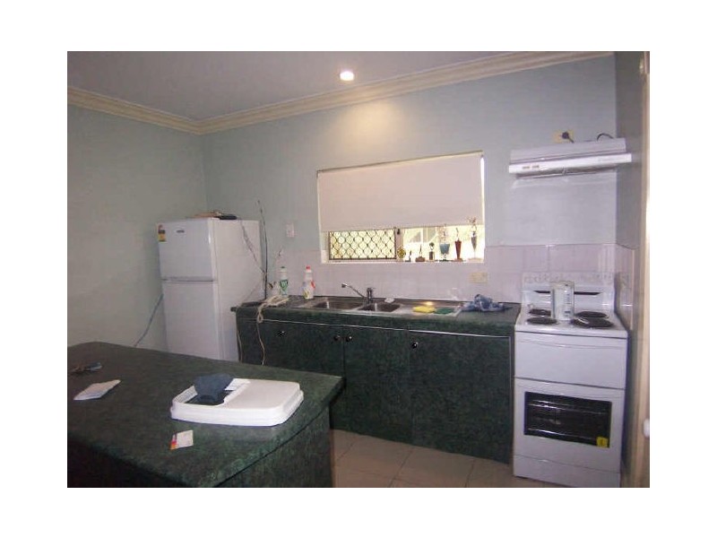 15/2 Springfield Crescent, Manoora QLD 4870