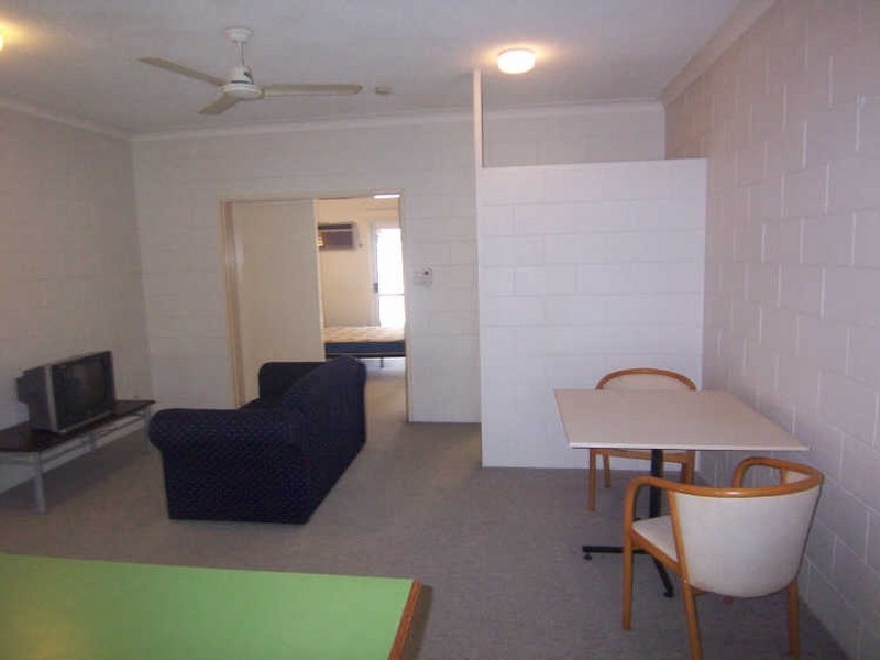 1-10/9 Maytown Close, Manoora QLD 4870