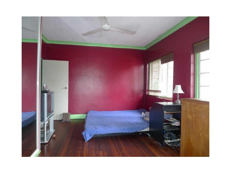 29 English Street, Manunda QLD 4870