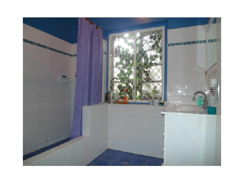 29 English Street, Manunda QLD 4870