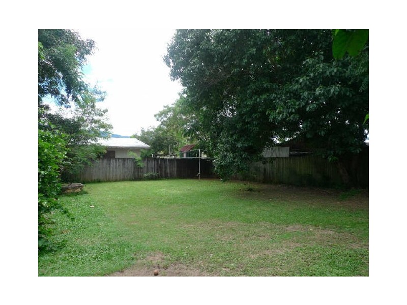 29 English Street, Manunda QLD 4870