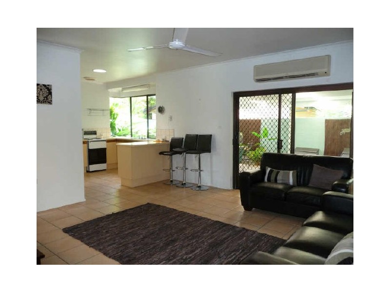 35 Hobson Drive, Brinsmead QLD 4870