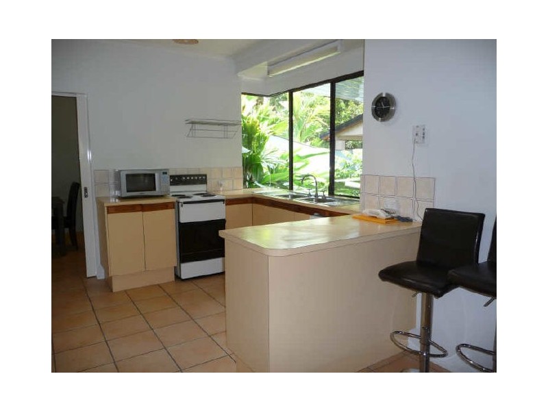 35 Hobson Drive, Brinsmead QLD 4870