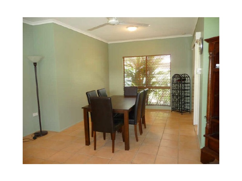 35 Hobson Drive, Brinsmead QLD 4870