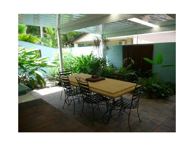 35 Hobson Drive, Brinsmead QLD 4870