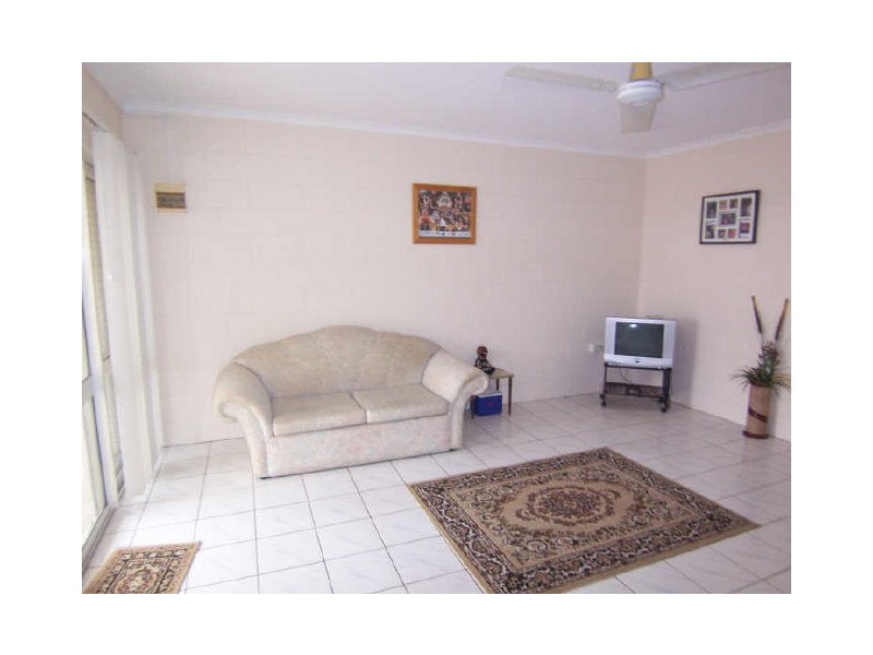 2/374 Severin Street, Parramatta Park QLD 4870