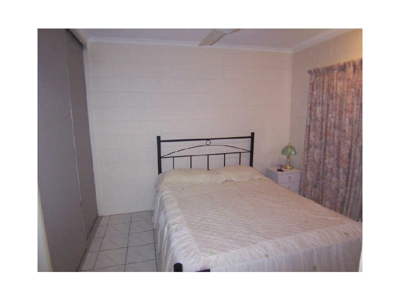 2/374 Severin Street, Parramatta Park QLD 4870
