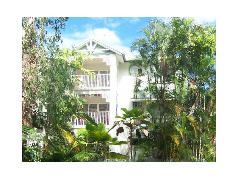 32/34 Patience Street (cnr Mayers St), Manunda QLD 4870