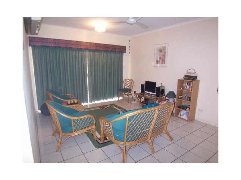 32/34 Patience Street (cnr Mayers St), Manunda QLD 4870