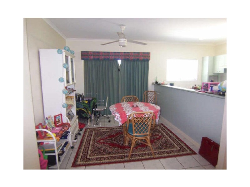 32/34 Patience Street (cnr Mayers St), Manunda QLD 4870