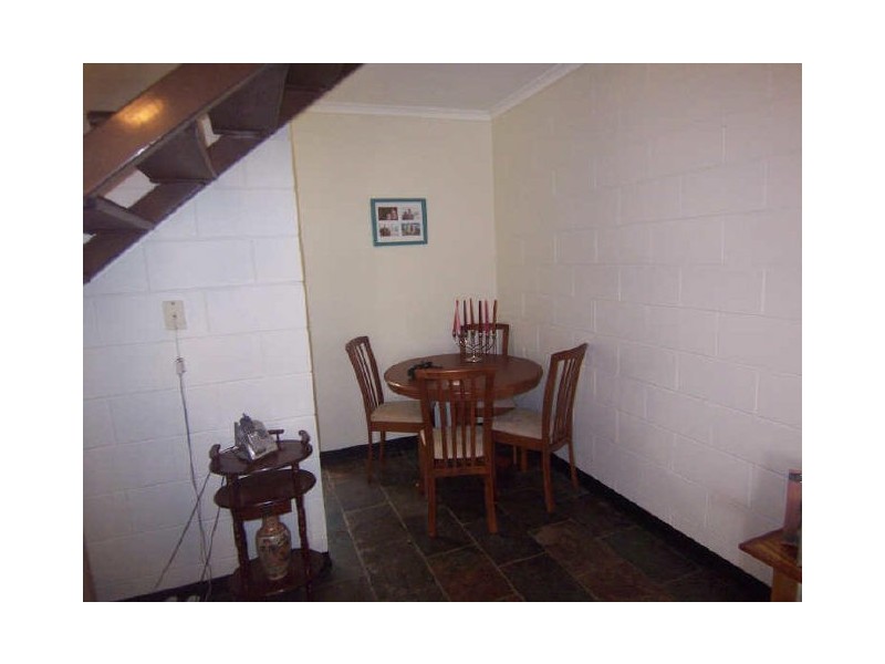 4/5 Pioneer Street, Manoora QLD 4870