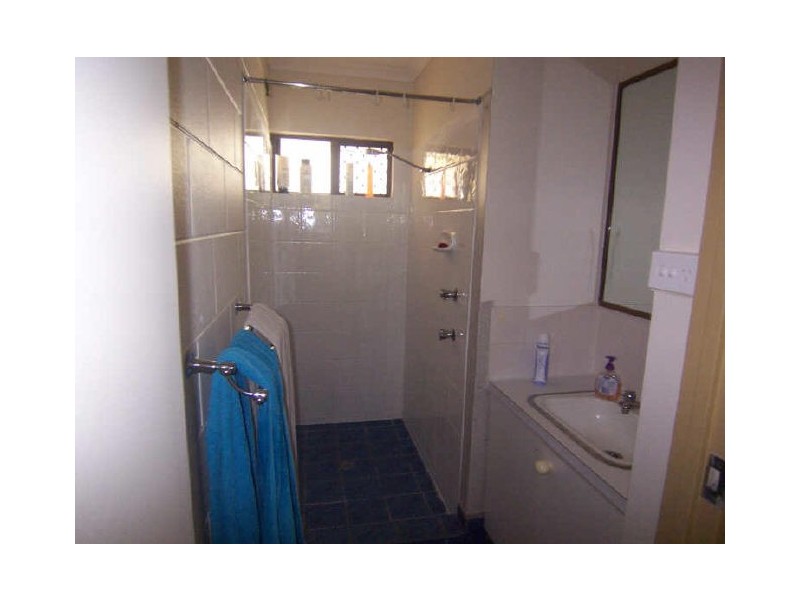 4/5 Pioneer Street, Manoora QLD 4870