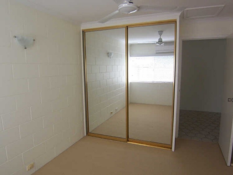 9/36-38 Old Smithfield Road, Freshwater QLD 4870