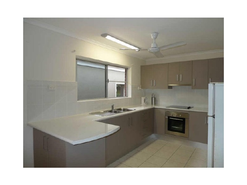 29 Lavender Street, Mooroobool QLD 4870