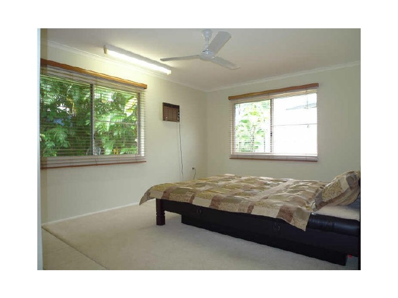 29 Lavender Street, Mooroobool QLD 4870