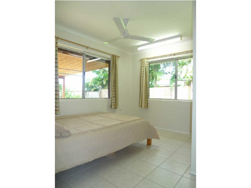 29 Lavender Street, Mooroobool QLD 4870