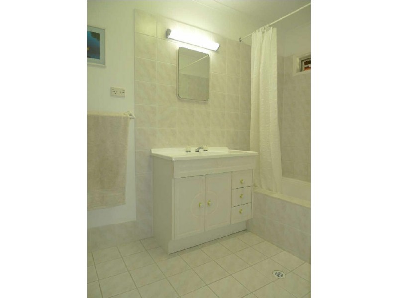 29 Lavender Street, Mooroobool QLD 4870