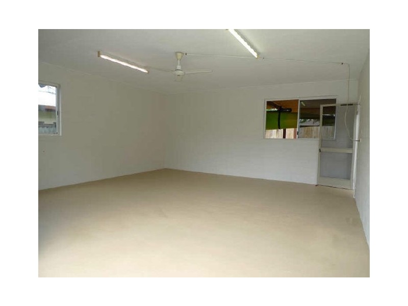 29 Lavender Street, Mooroobool QLD 4870