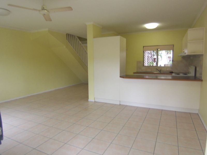 11/1 Grantala Street, Manoora QLD 4870