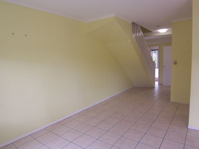 11/1 Grantala Street, Manoora QLD 4870