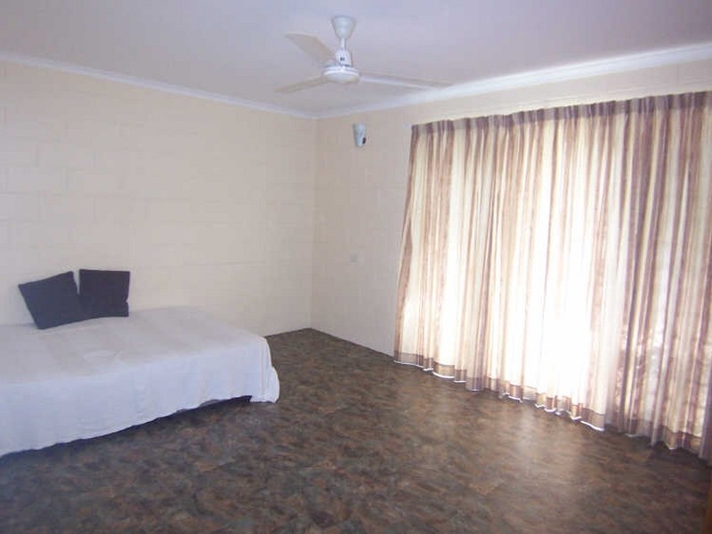 10/31 Digger Street, Cairns North QLD 4870