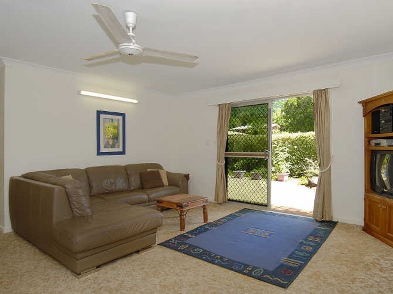 10 Fairview Street, Bayview Heights QLD 4868
