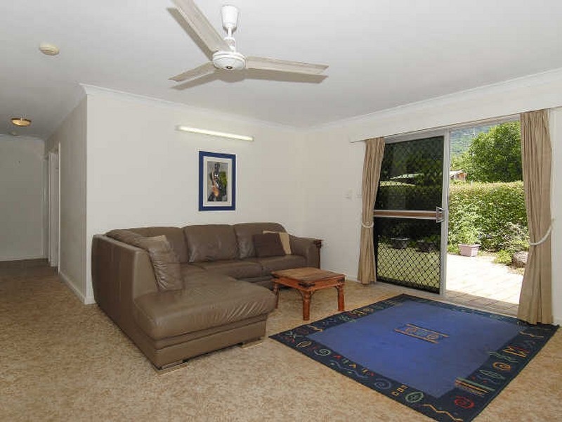 10 Fairview Street, Bayview Heights QLD 4868